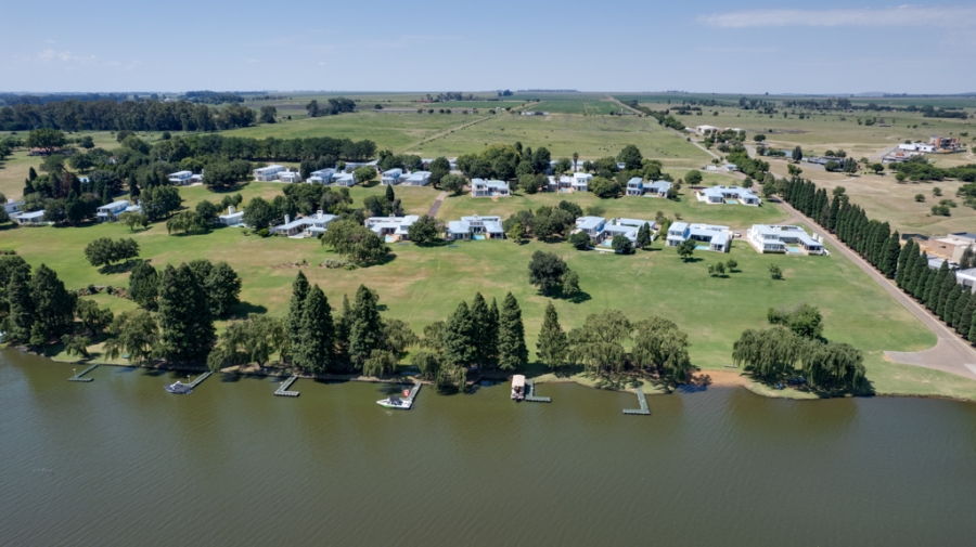 4 Bedroom Property for Sale in Bishops Bay Free State